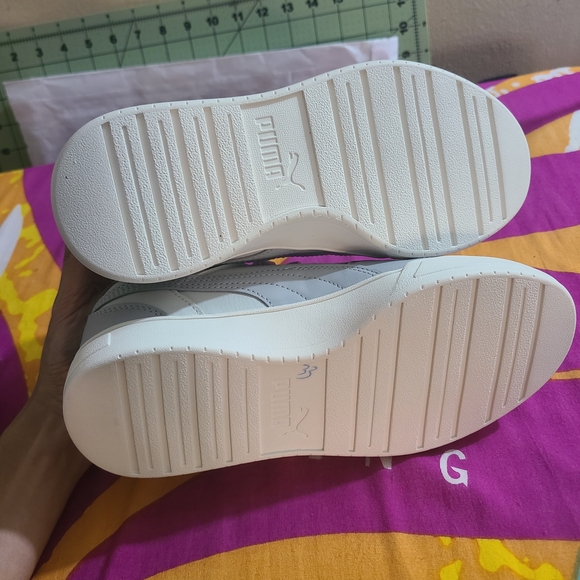 Puma Light Gray and White Casual Sneakers - Picture 5 of 7